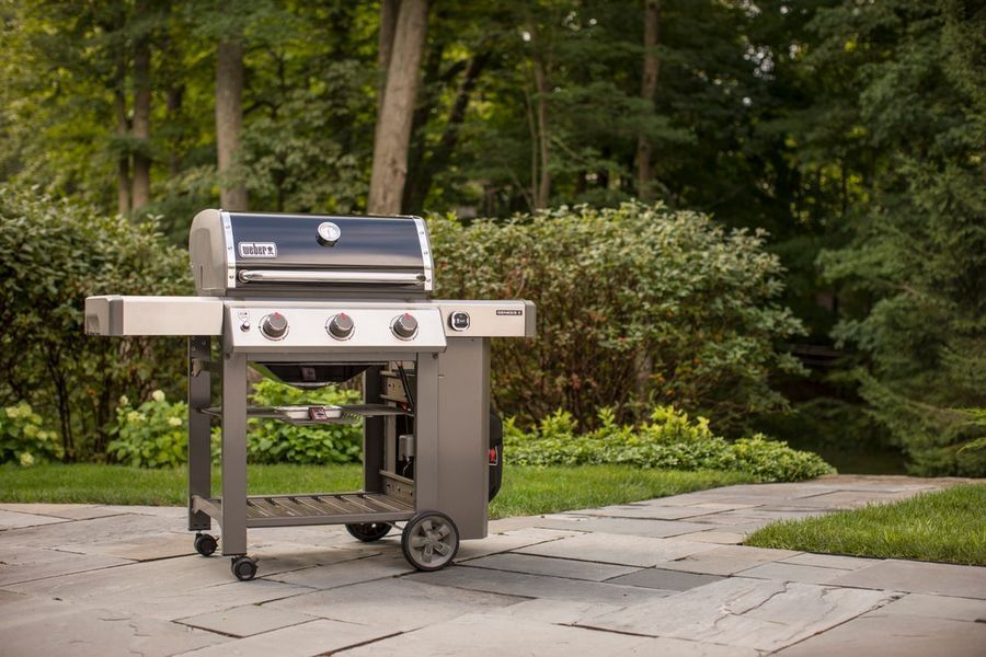 Газовий гриль Weber Genesis II E-310 GBS, чорний