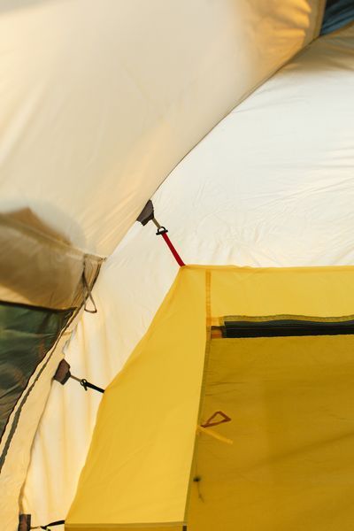 Палатка Tramp Brest 4 (V3) UTRT-110-sand