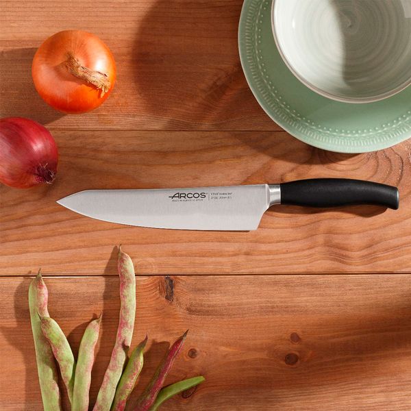 Нож поварской 200 мм серия Clara Arcos 210600